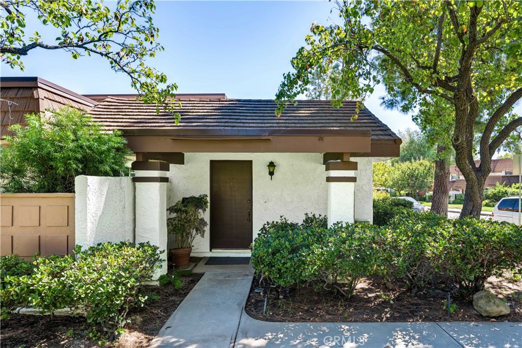 22421 Jeffrey Mark Court 8 Property Photo 2