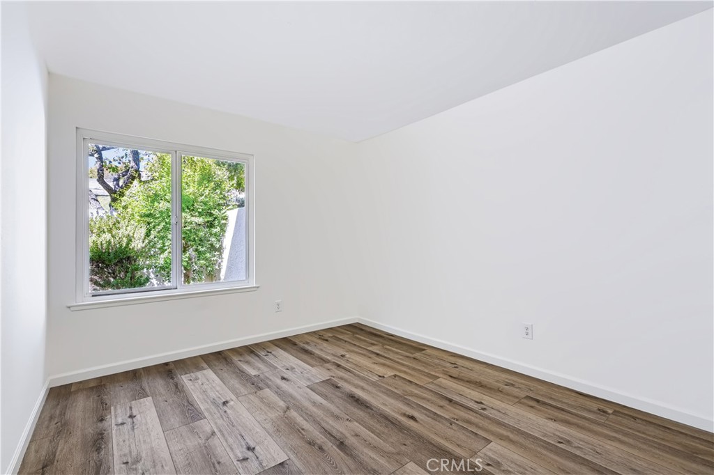 22421 Jeffrey Mark Court 8 Property Photo 12