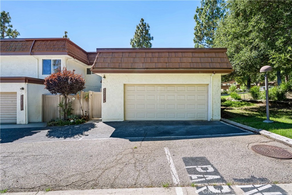 22421 Jeffrey Mark Court 8 Property Photo 15