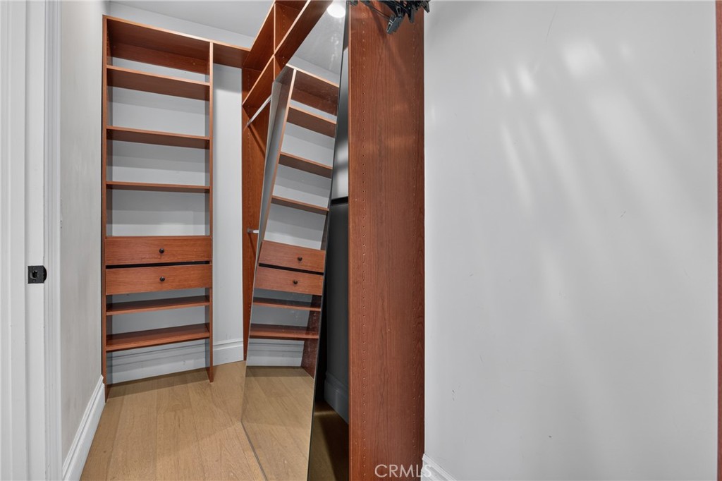 13964 Morrison Street Property Photo 35