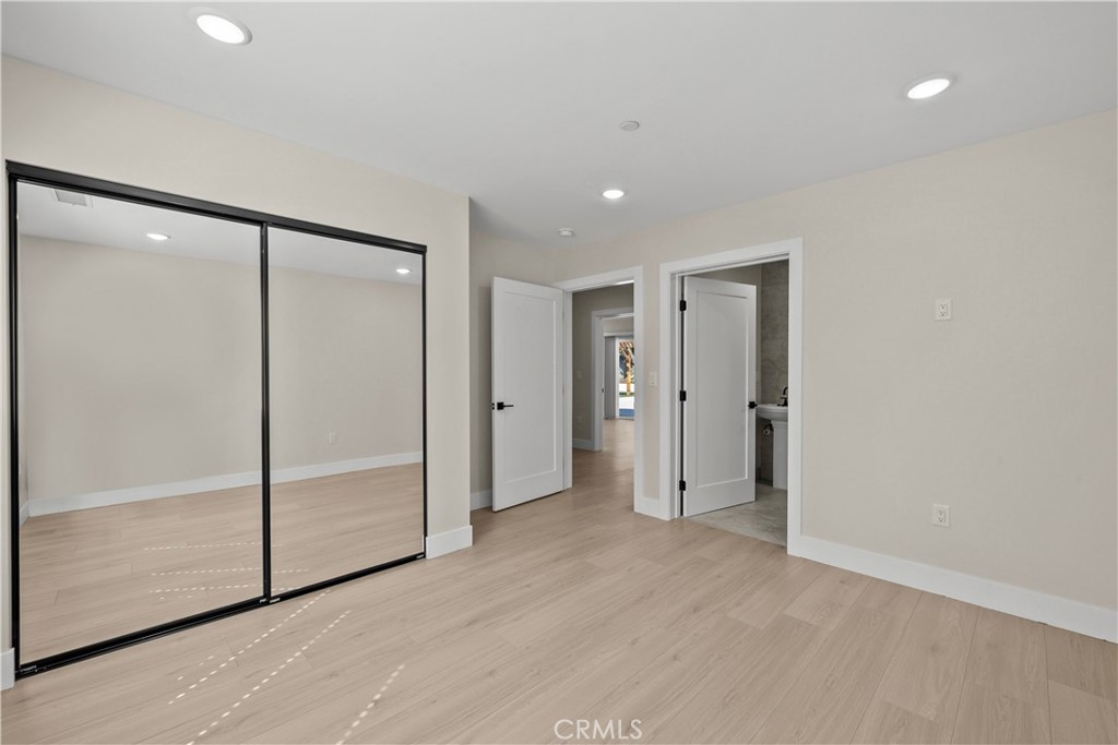 16360 Parthenia Property Photo 15