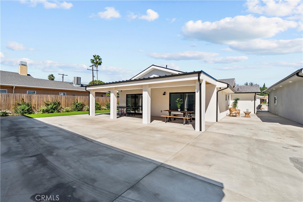 16360 Parthenia Property Photo 33