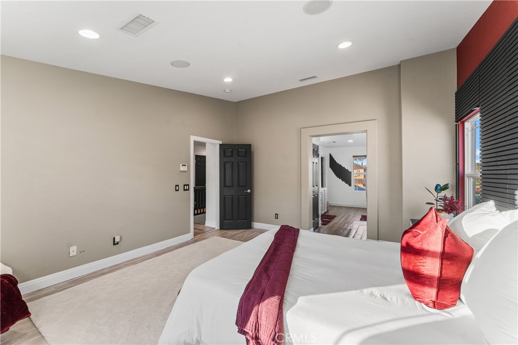2450 Delicious Property Photo 30