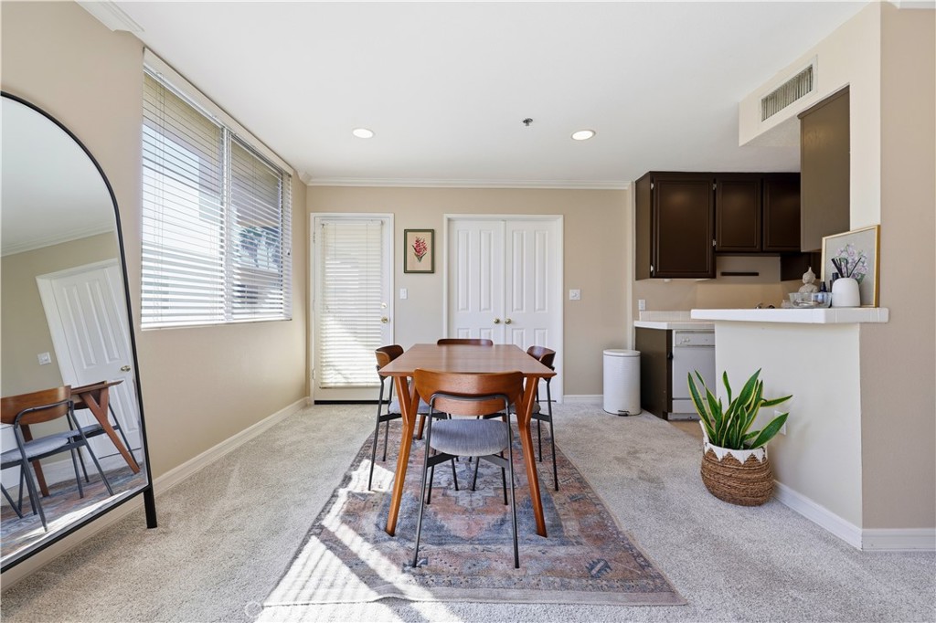 4501 Cedros Avenue 330 Property Photo 5