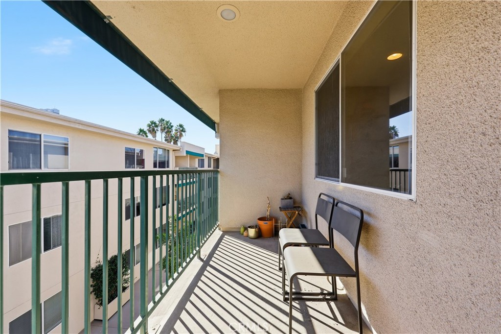 4501 Cedros Avenue 330 Property Photo 29