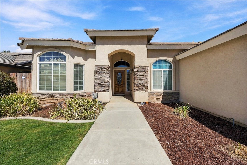 654 Mountain Mist Court Property Photo 3