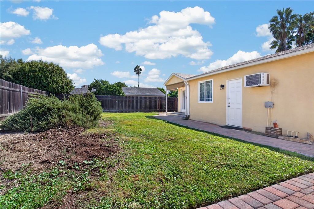 10572 Shoshone Avenue Property Photo 30