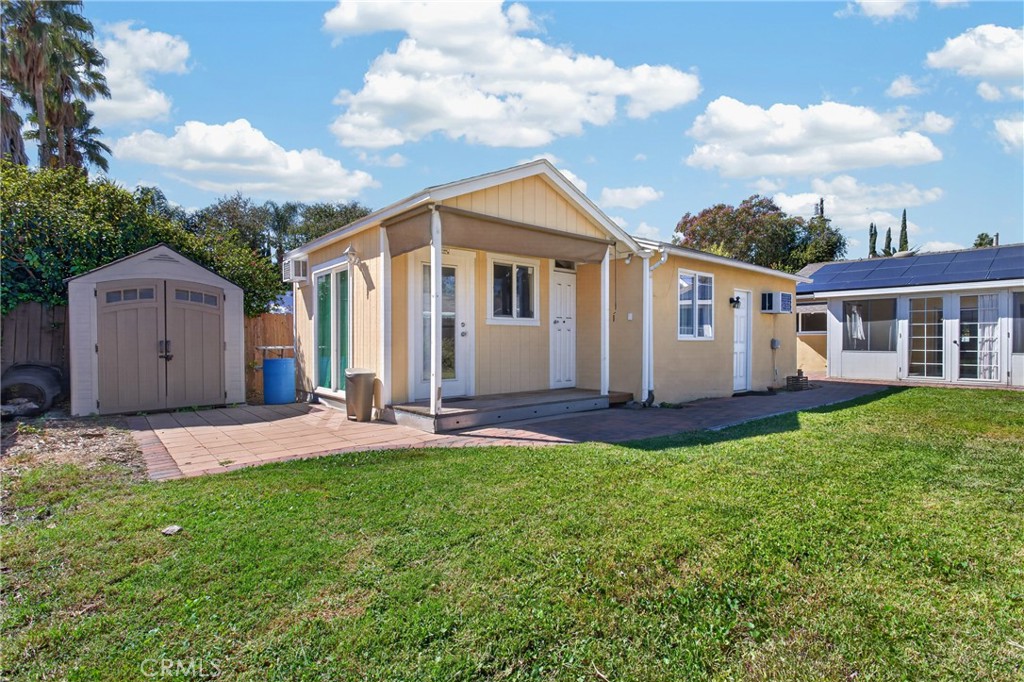 10572 Shoshone Avenue Property Photo 32