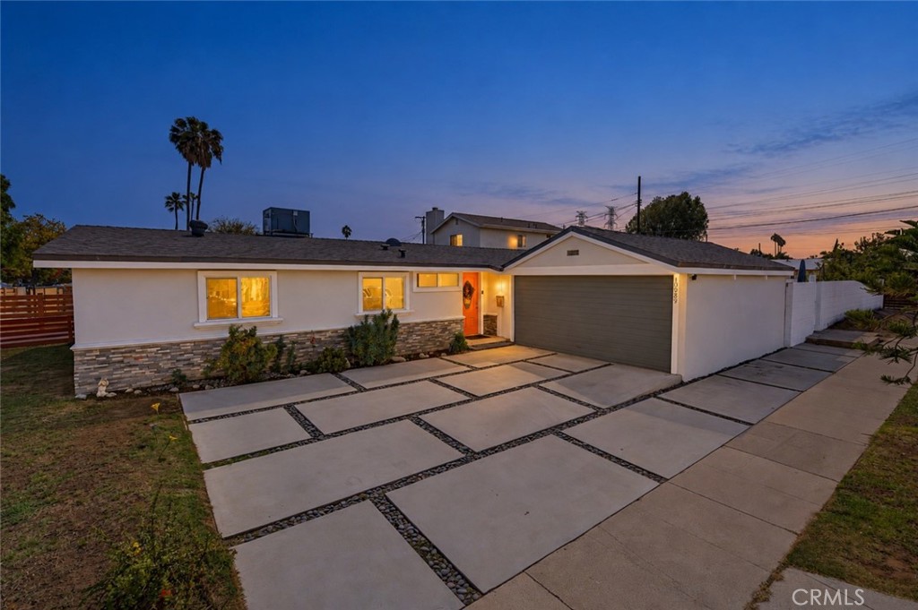 10989 Mascarell Avenue Property Photo 1