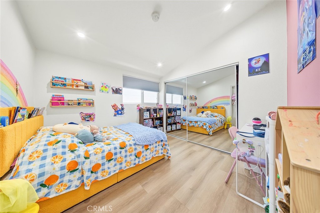 10989 Mascarell Avenue Property Photo 12