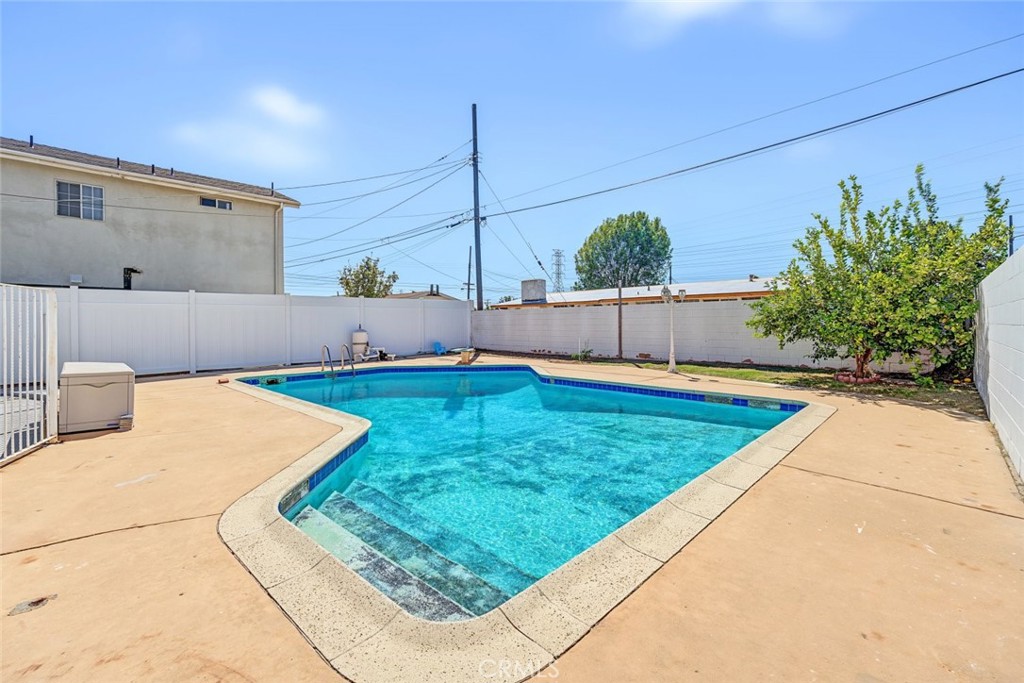 10989 Mascarell Avenue Property Photo 27