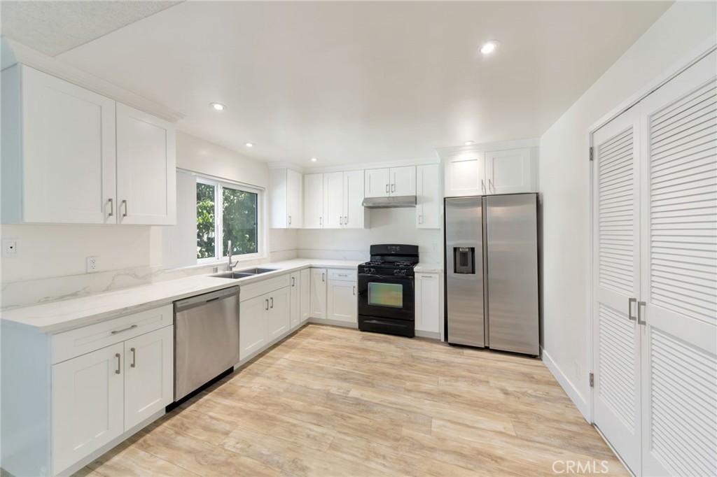 17815 Devonshire Street 1 Property Photo 4