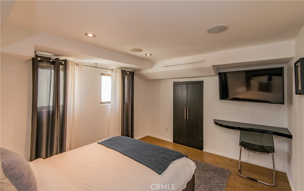11 Marine Terrace 3 Property Photo 29