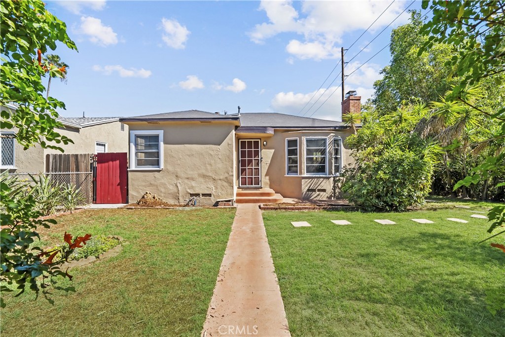 5804 Satsuma Property Photo 2
