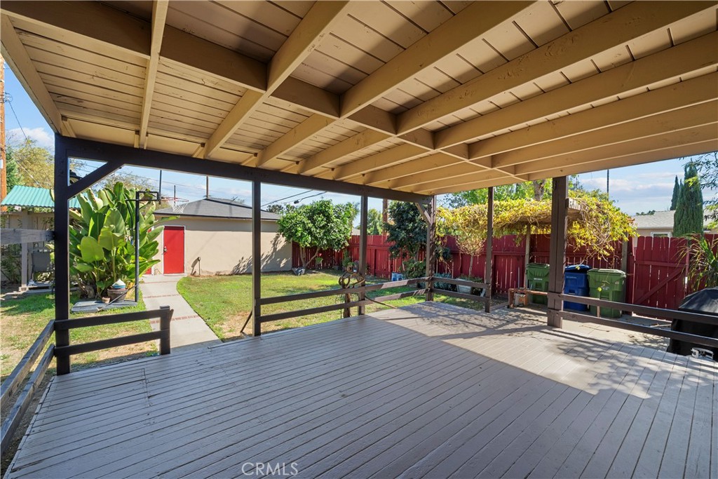 5804 Satsuma Property Photo 32