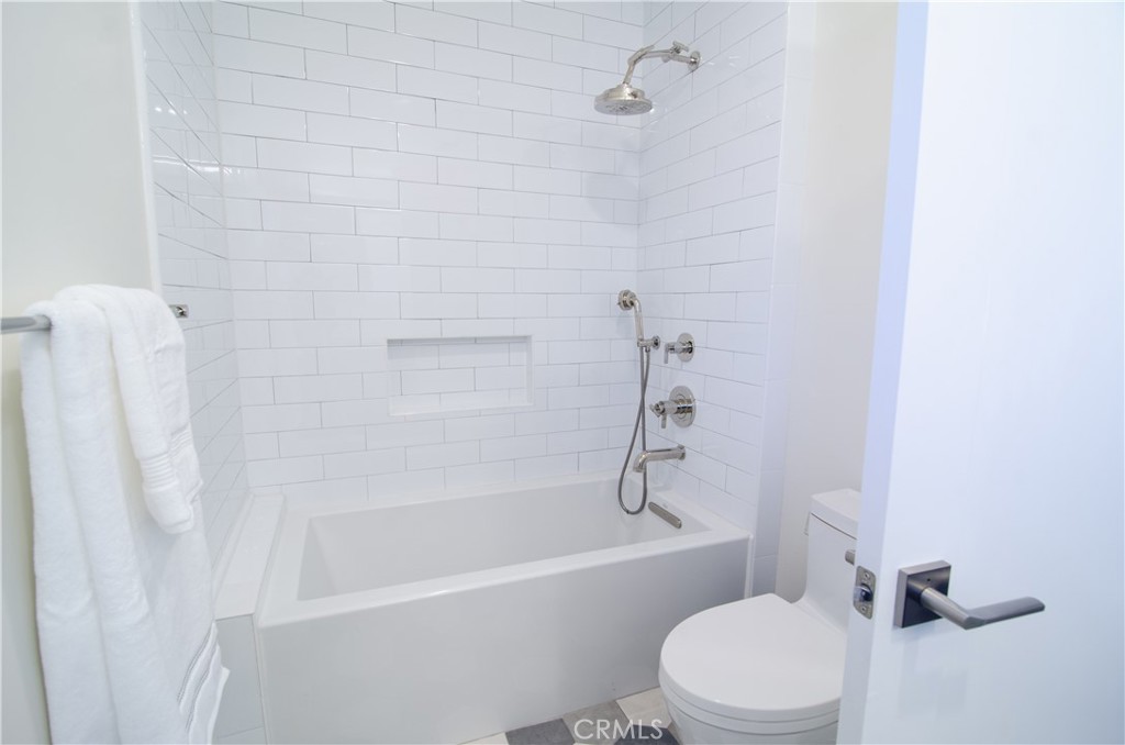 18408 Tribune Street Property Photo 22