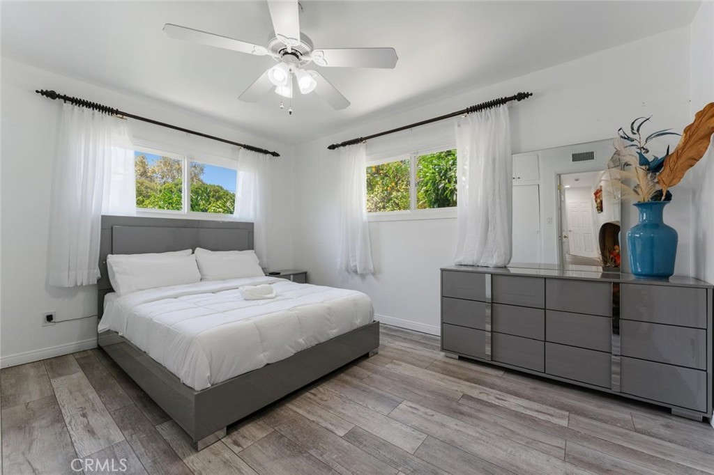 6201 Tampa Property Photo 4