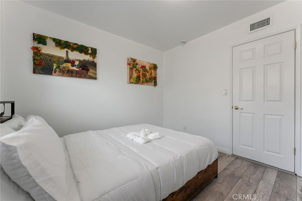 6201 Tampa Property Photo 12
