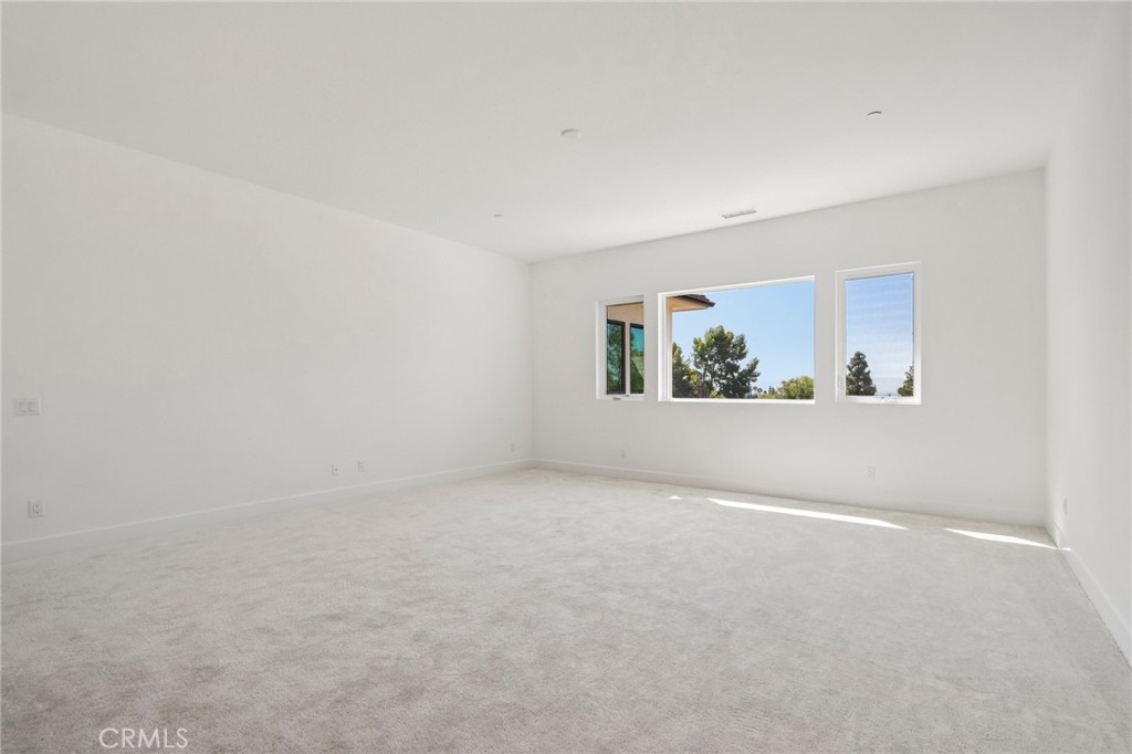 20580 Edgewood Court Property Photo 17