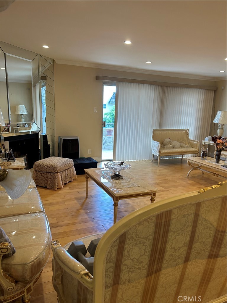 5315 Yarmouth Property Photo 4