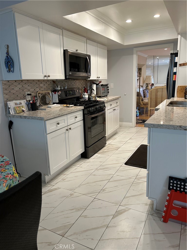 5315 Yarmouth Property Photo 5