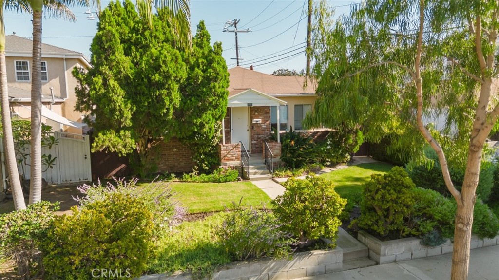 4190 Commonwealth Avenue Property Photo 6