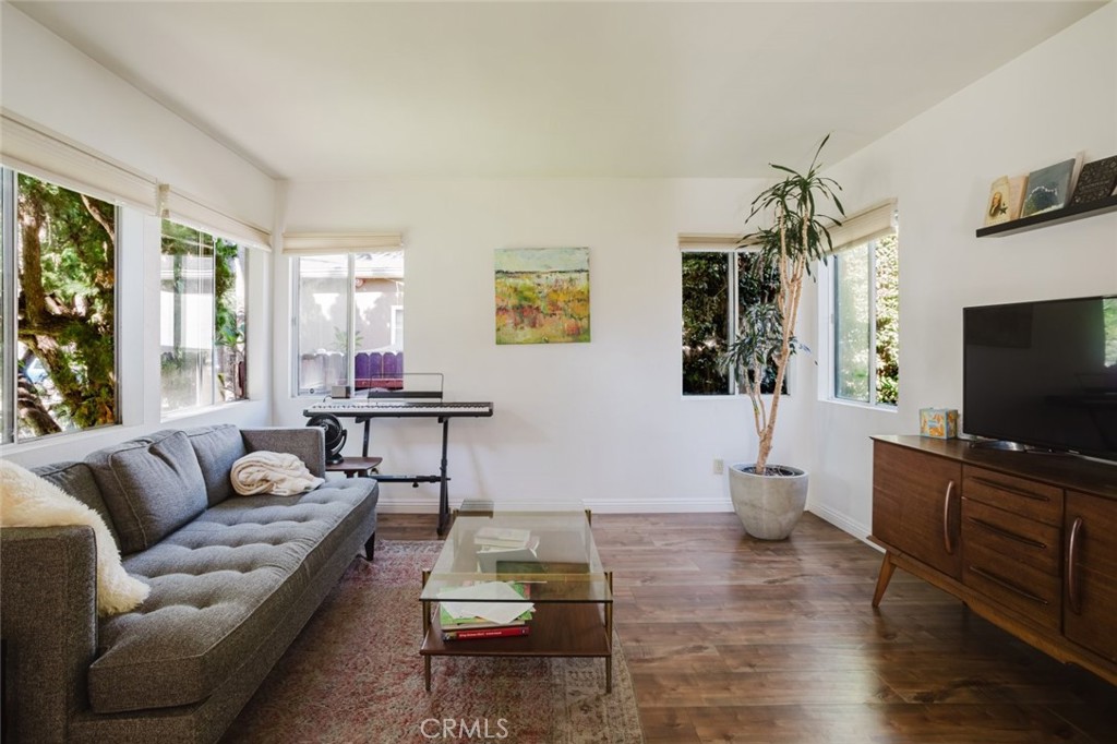 4190 Commonwealth Avenue Property Photo 11