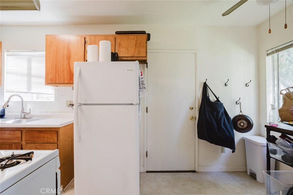 4190 Commonwealth Avenue Property Photo 15
