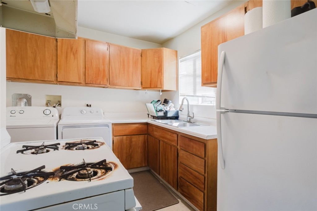 4190 Commonwealth Avenue Property Photo 19