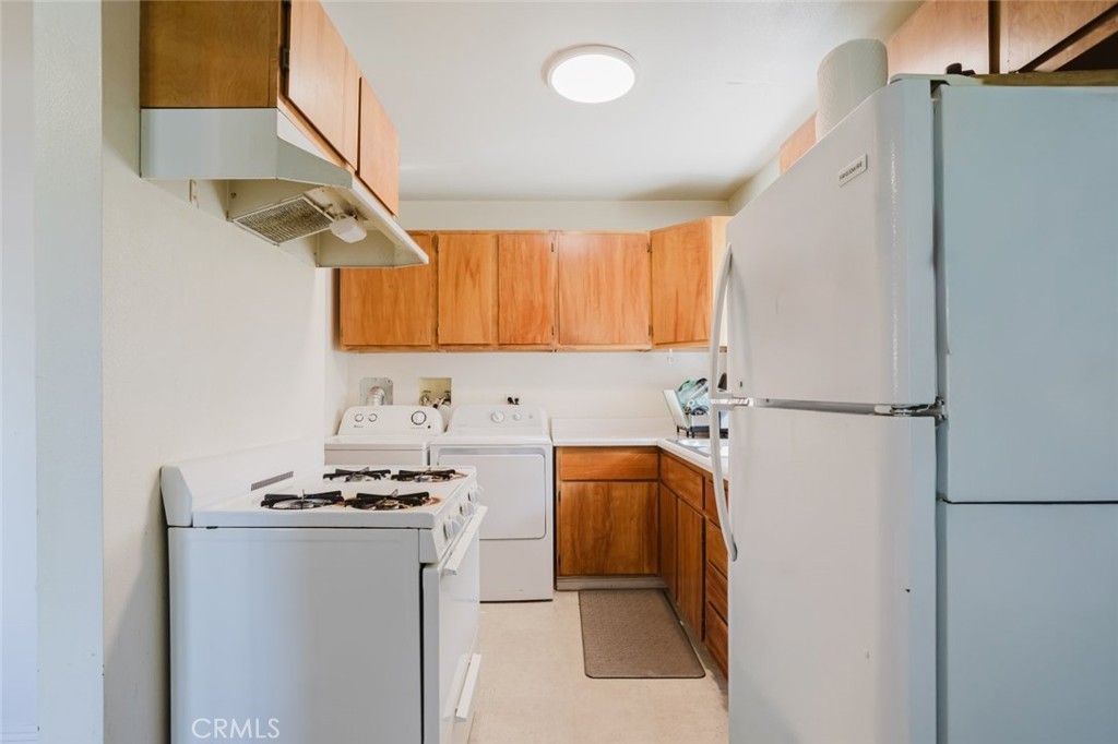 4190 Commonwealth Avenue Property Photo 20