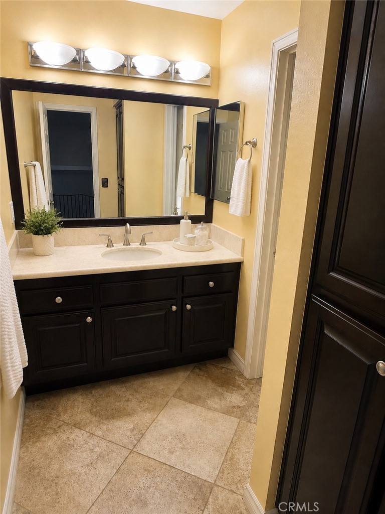 407 Anita B Property Photo 13