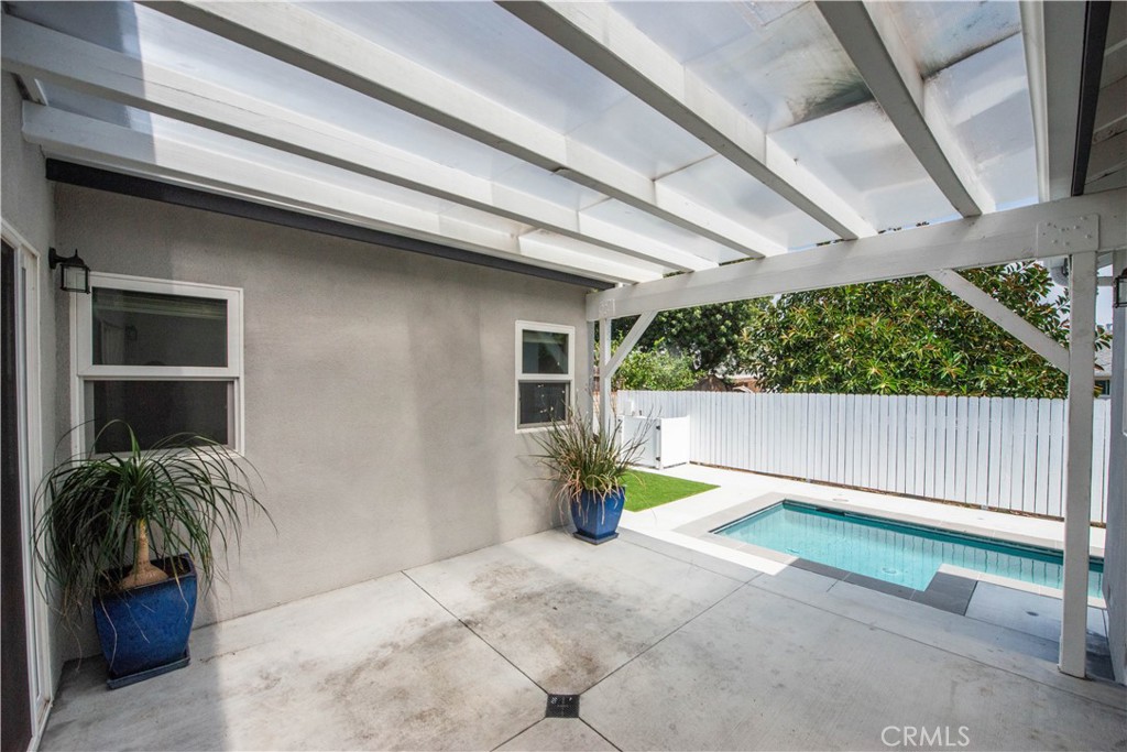 17343 Martha Street Property Photo 25