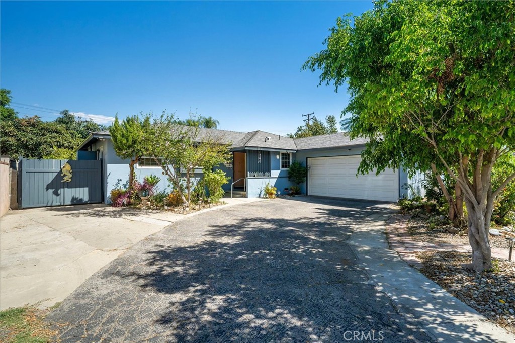 1311 Knox Street Property Photo 3