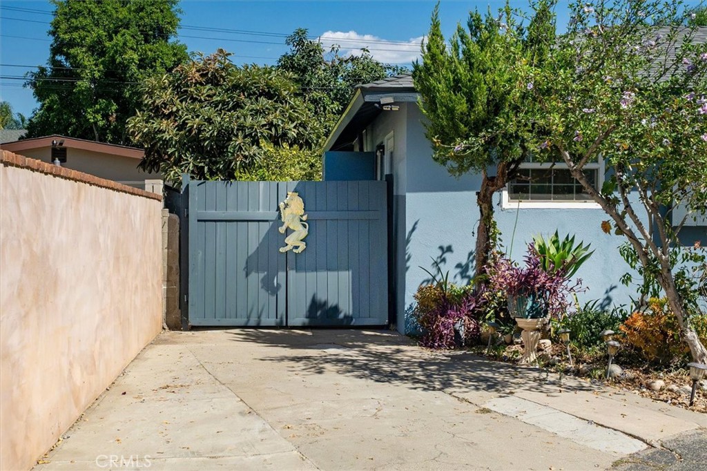 1311 Knox Street Property Photo 21