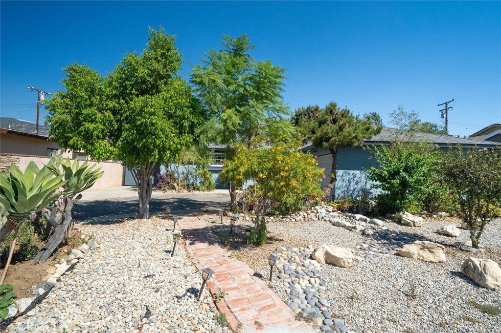1311 Knox Street Property Photo 36