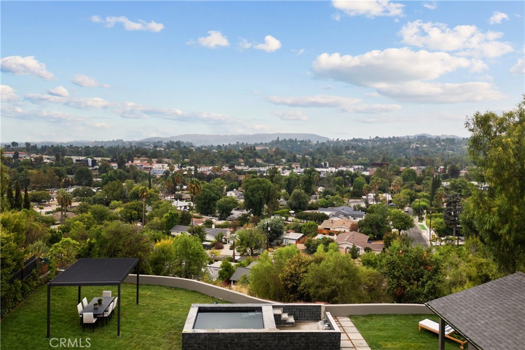 5746 Mcdonie Property Photo 1