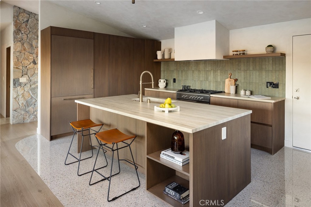5746 Mcdonie Property Photo 9
