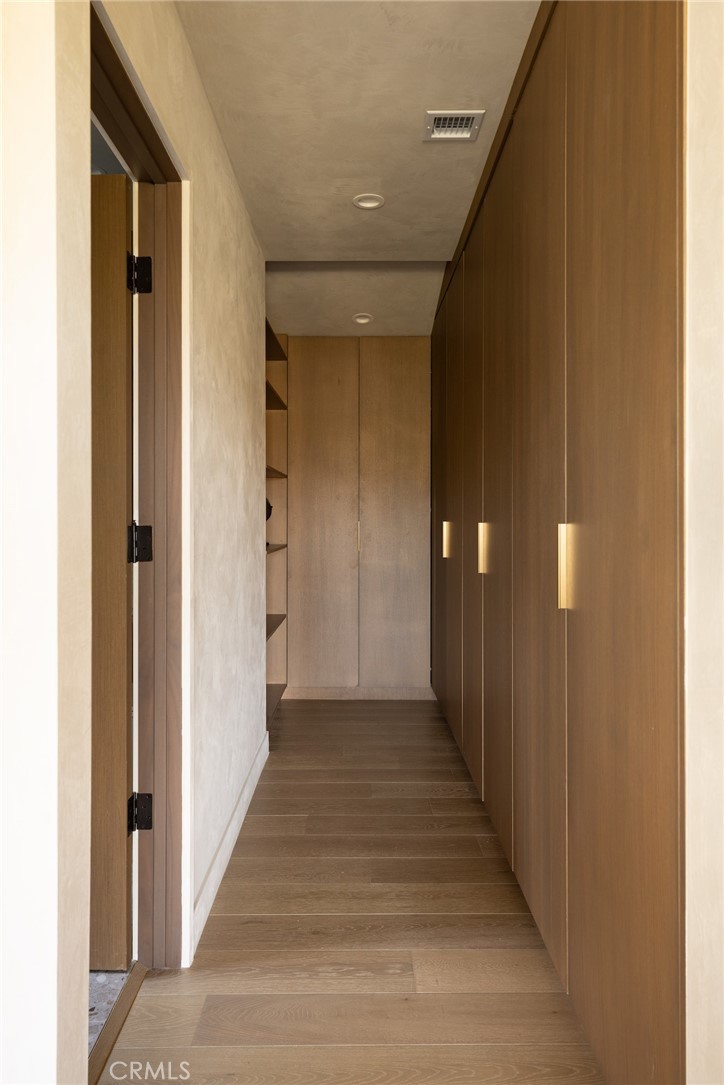 5746 Mcdonie Property Photo 26