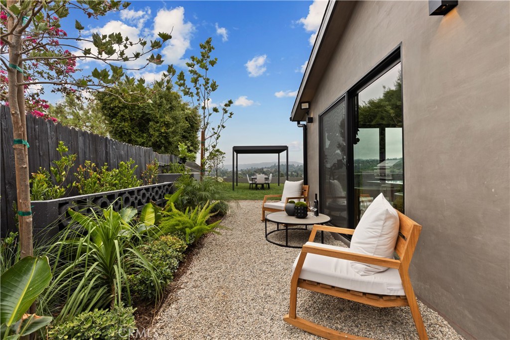 5746 Mcdonie Property Photo 31