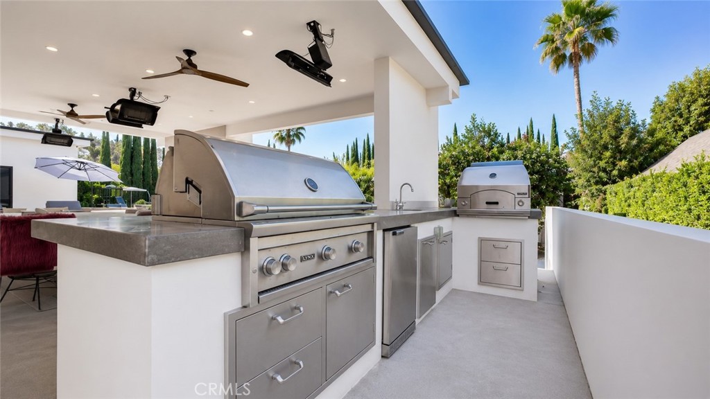 22935 Oxnard Property Photo 50