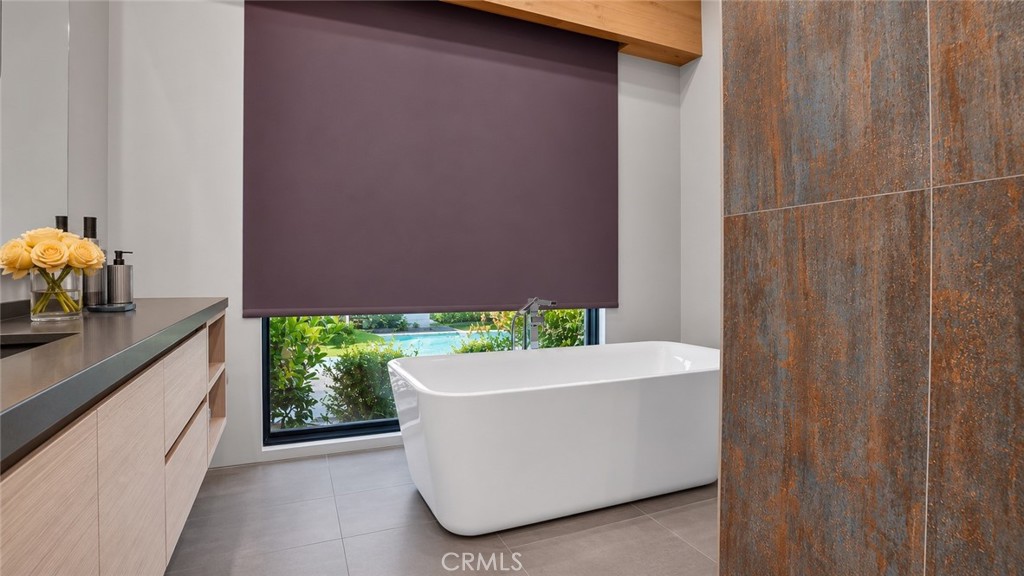 22935 Oxnard Property Photo 61