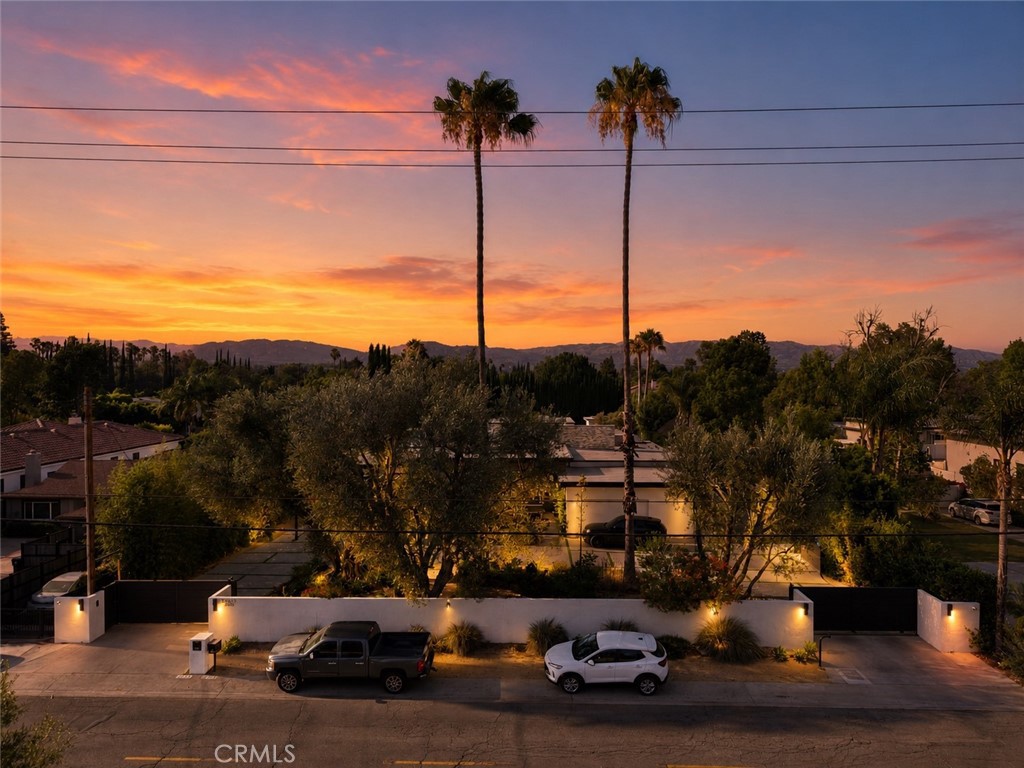 22935 Oxnard Property Photo 71