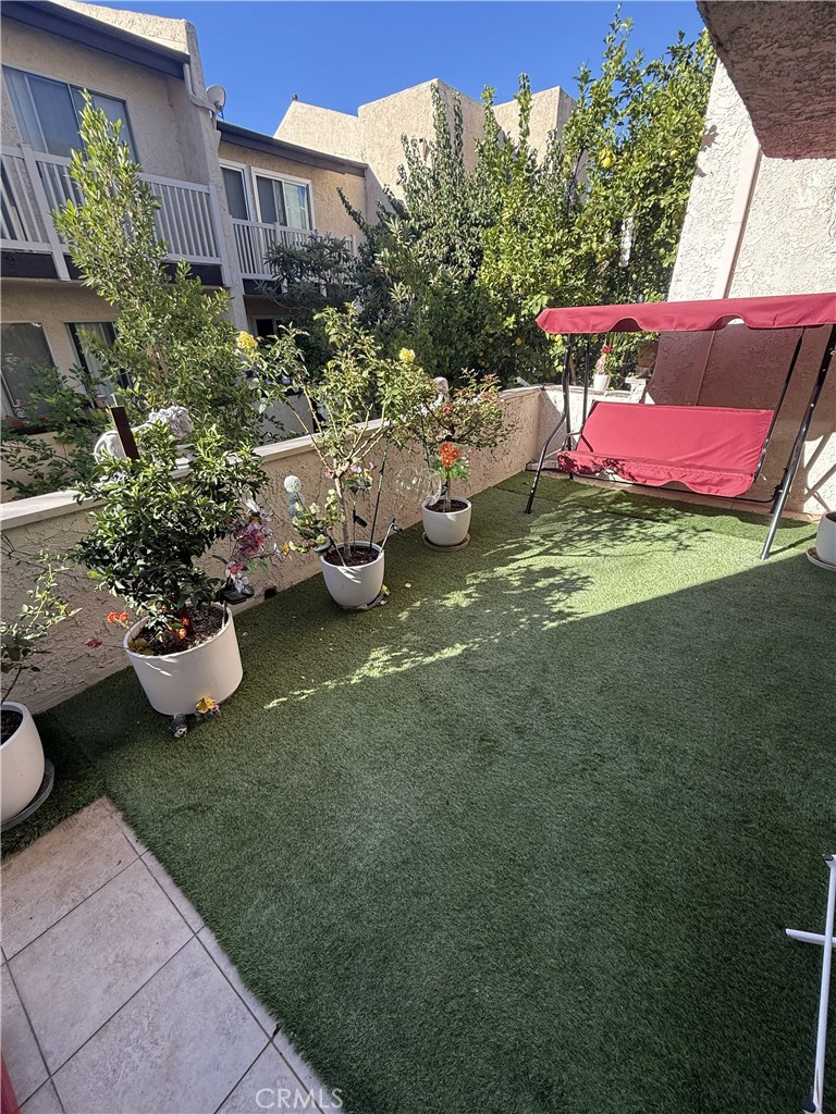 5317 Coldwater Canyon Avenue D Property Photo 1