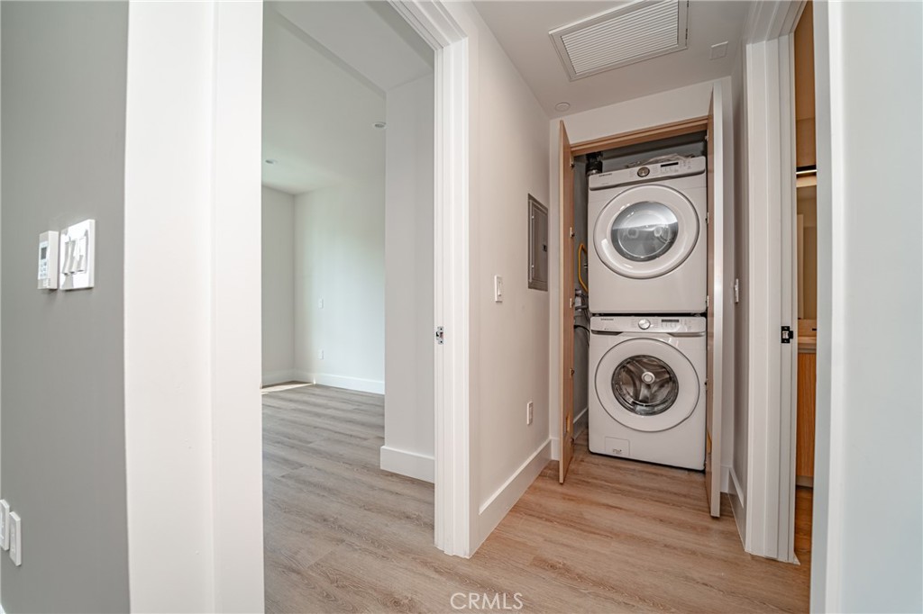 2828 London Street 305 Property Photo 6