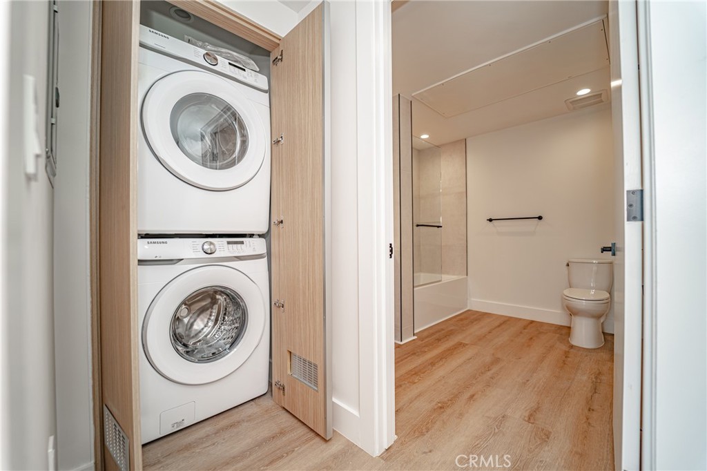 2828 London Street 305 Property Photo 7