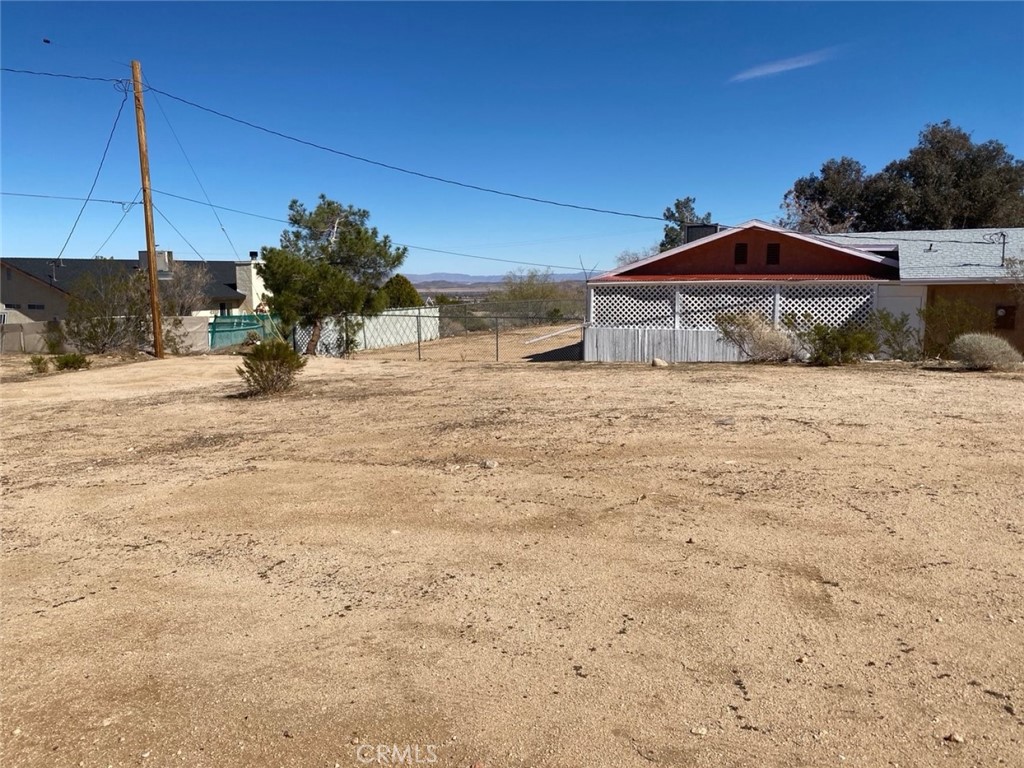 60450 Alta Mesa Drive Property Photo 2