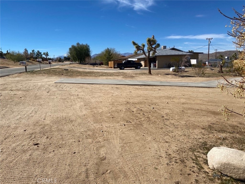 60450 Alta Mesa Drive Property Photo 9