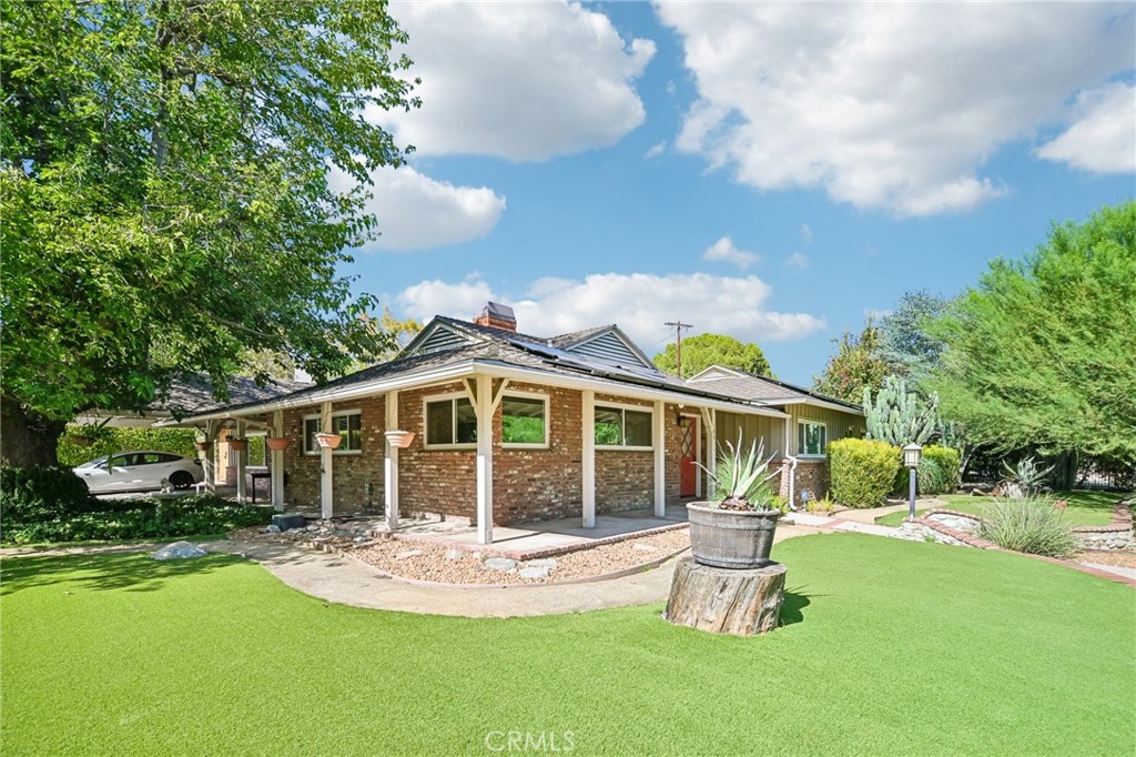 18011 Sunburst Street Property Photo 4