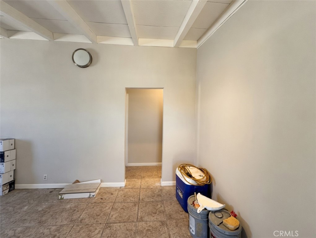 328 N Helena Property Photo 4