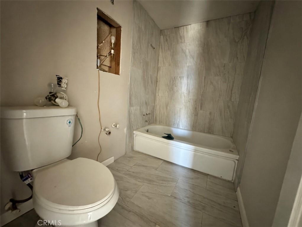 328 N Helena Property Photo 6